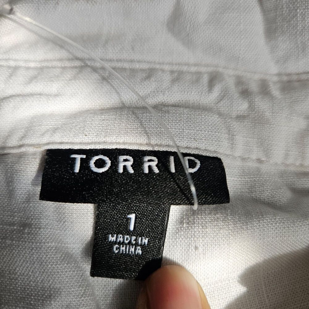 plus size white long-sleeve popover blouse by Torrid - Picture 2 of 2